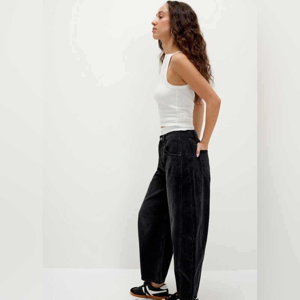 Free People Curvy Venus Barrel Jeans - Picture 3 of 10